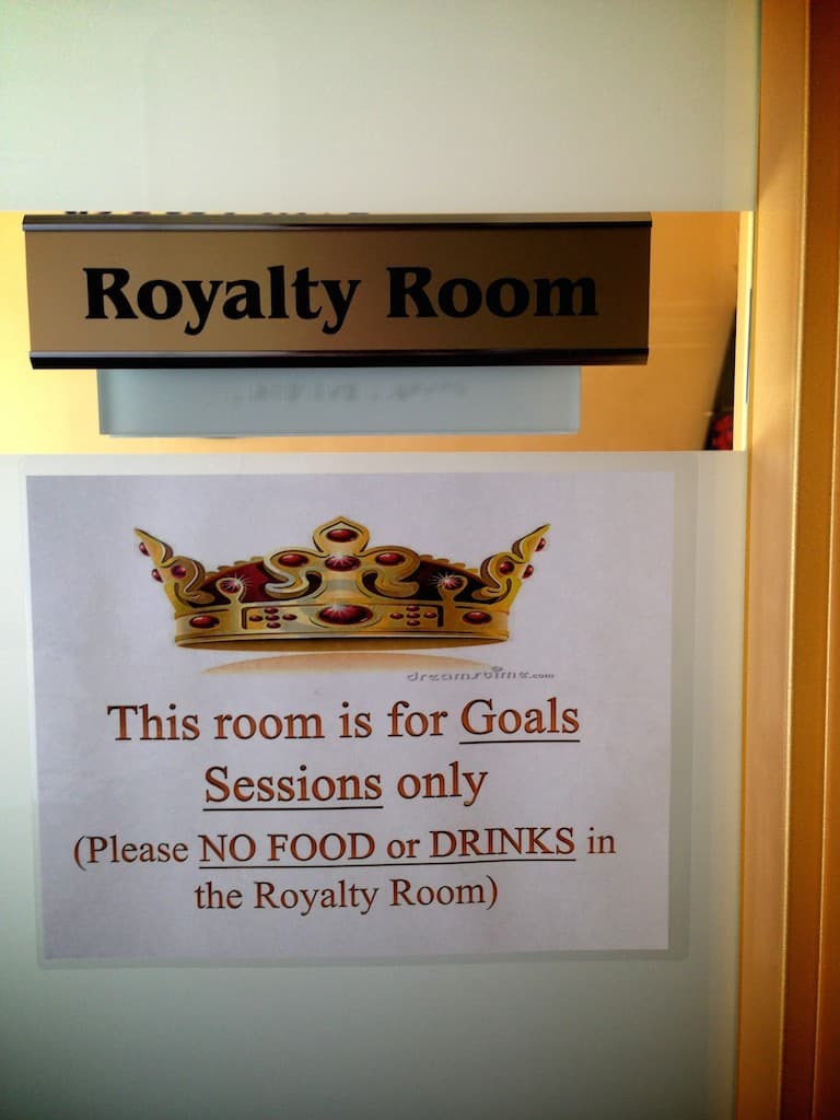zappos-royalty-room-goal-sessions