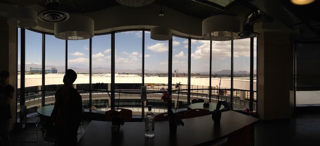 zappos-new-office-bubble-lobby