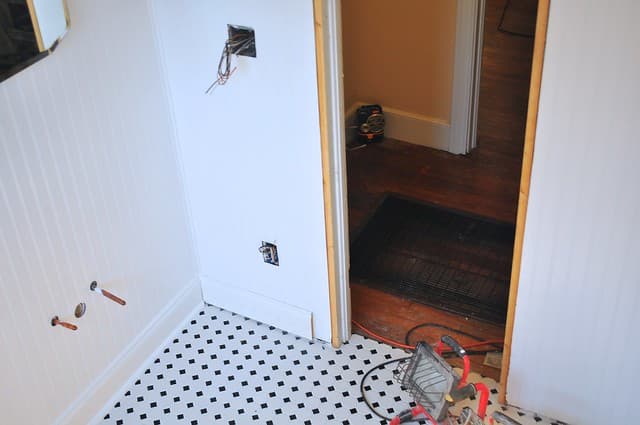 2012-02-29 Bathroom trim 10