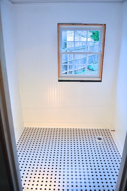 2012-02-29 Bathroom trim 14