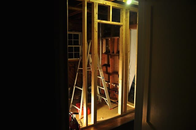 2012-02-09 Bathroom framing 02