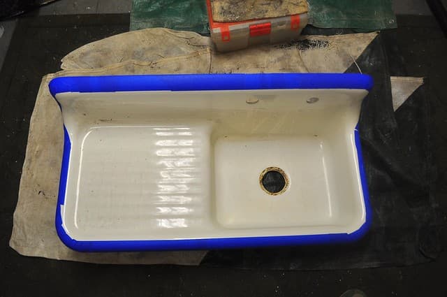 2012-01-21 Bathroom sink strip and prep 01