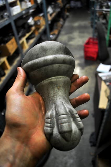 2012-01-16 Clawfoot bathtub strip and prep 05