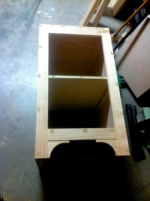 2012-03-08 Bathroom cabinet 02