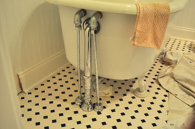 2012-03-11 Bathroom fixtures 08