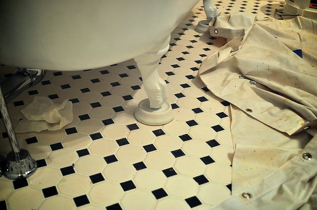 2012-03-11 Bathroom fixtures 09