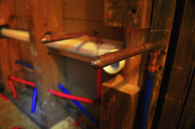 2012-02-06 Bathroom plumbing 06