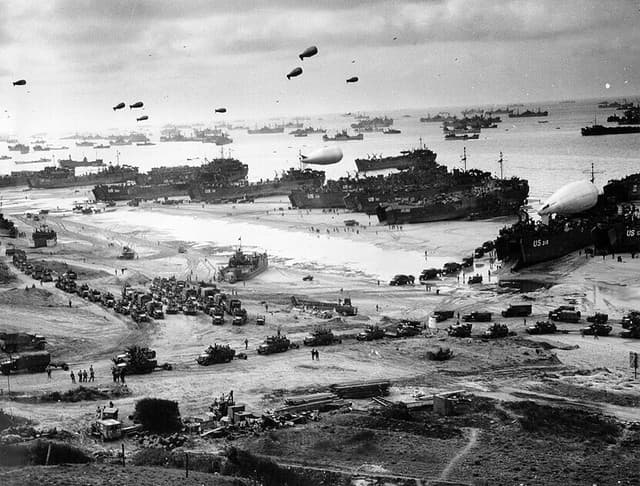 d-day-ship-fleet