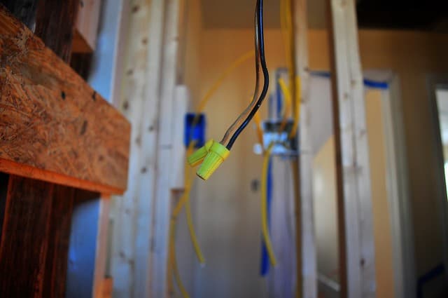 2012-02-11 Bathroom electrical 03